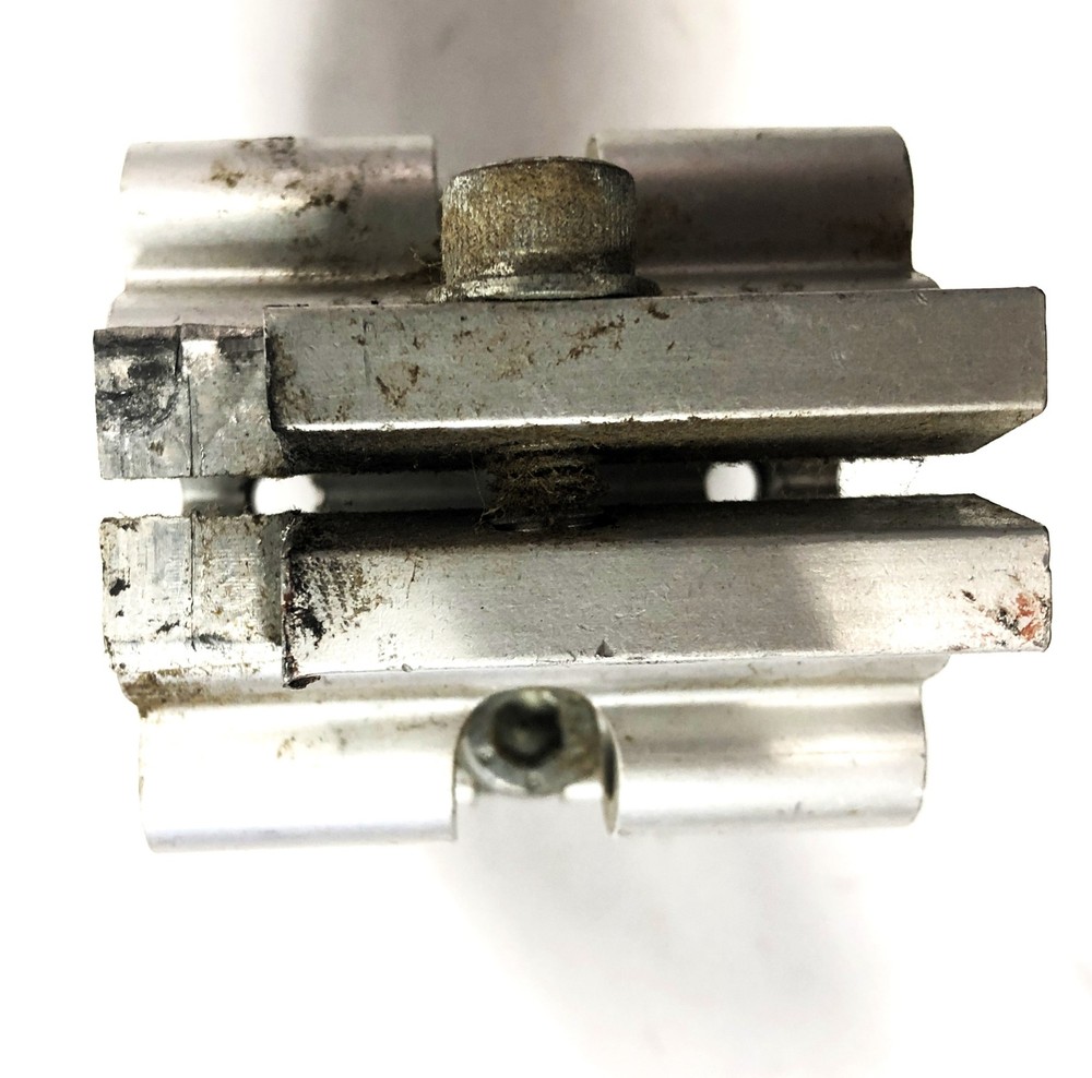 Unbranded Printer Bracketry Clamp 2-1/2x2-1/2x4-1/2 in USED