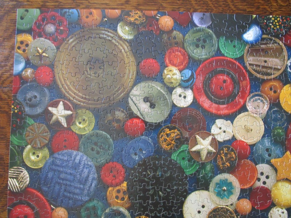 Vintage 1996 Hoyle Jigsaw Puzzle BUTTONS 1000 pieces complete