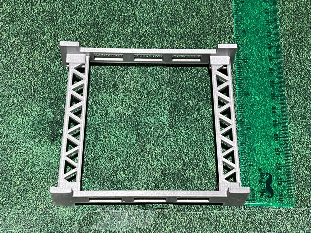 O Scale 12 Piece Graduated Trestle Set Compatible with All Track Types