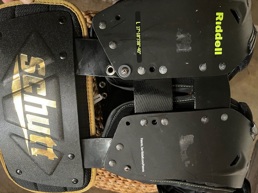 Riddell Power Volt Shoulder Pads Large