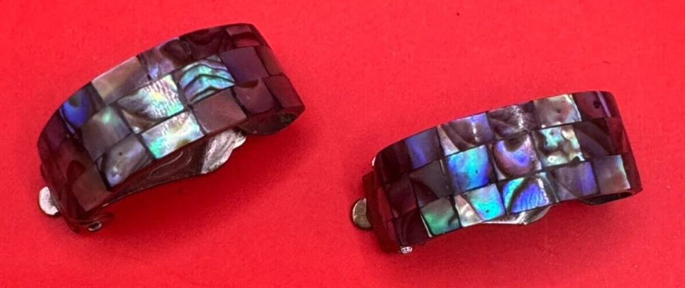 Vintage Shell Clip On Earrings