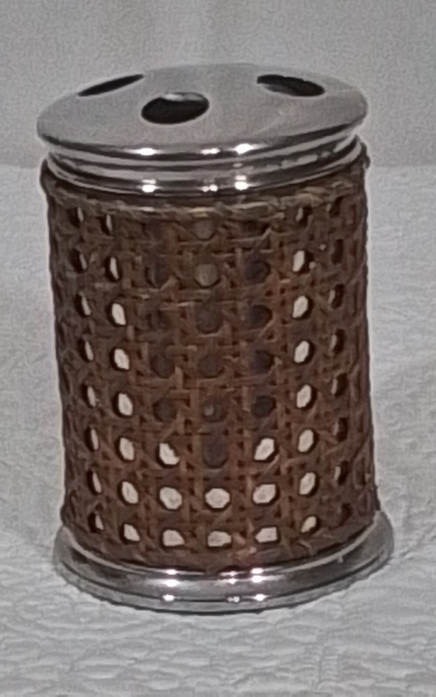 Bath Collection - Wicker &Stainless-Steel toothbrush holder.