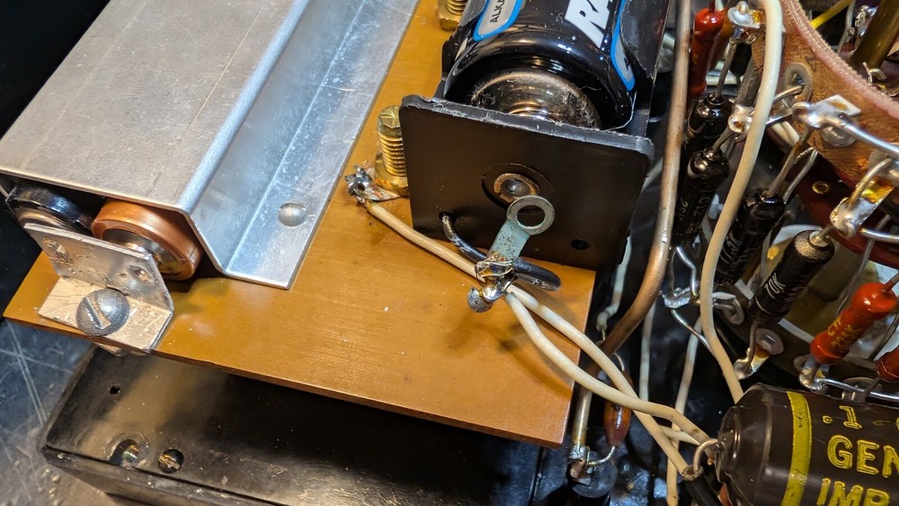 Heathkit Model MM1 Multi Meter Volt Ohm w Red & Black Leads