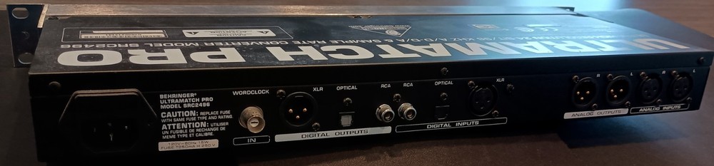 Behringer Ultramatch PRO SRC2496 24-Bit/96 kHz A/d-d/A & Sample Rate Converter
