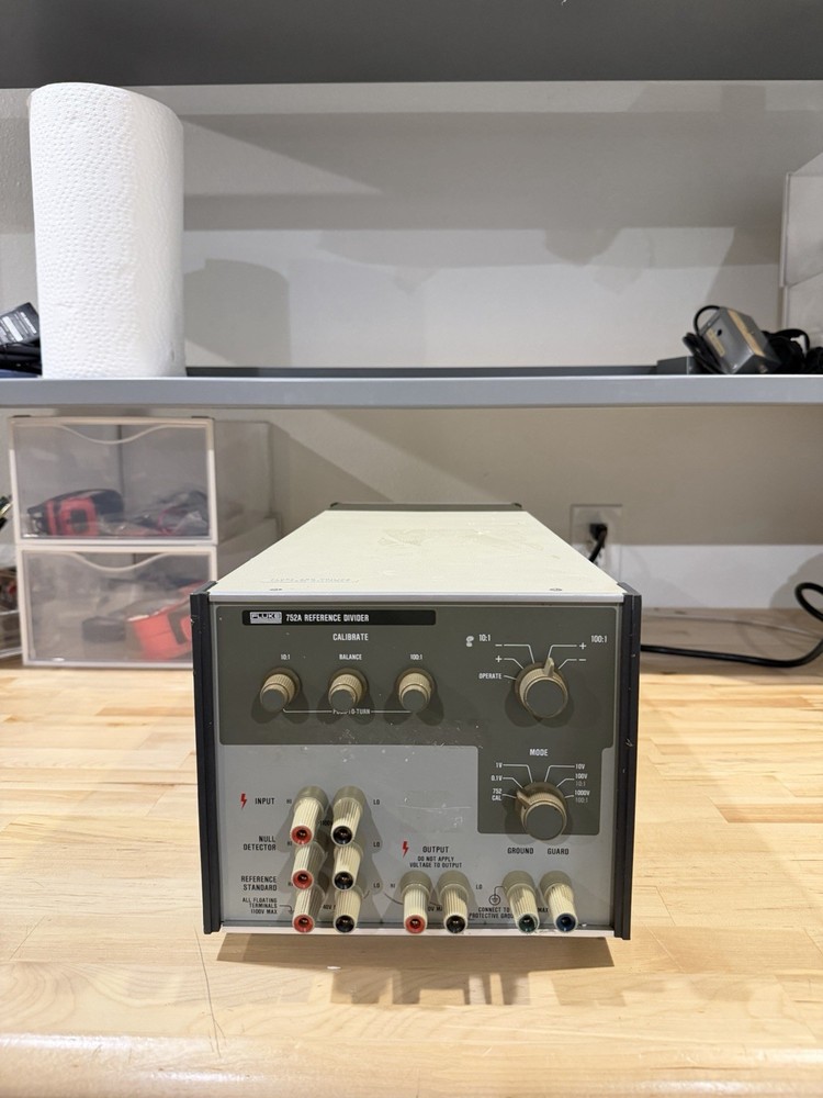 FLUKE 752A REFERENCE DIVIDER (TESTED) FREE SHIPPING