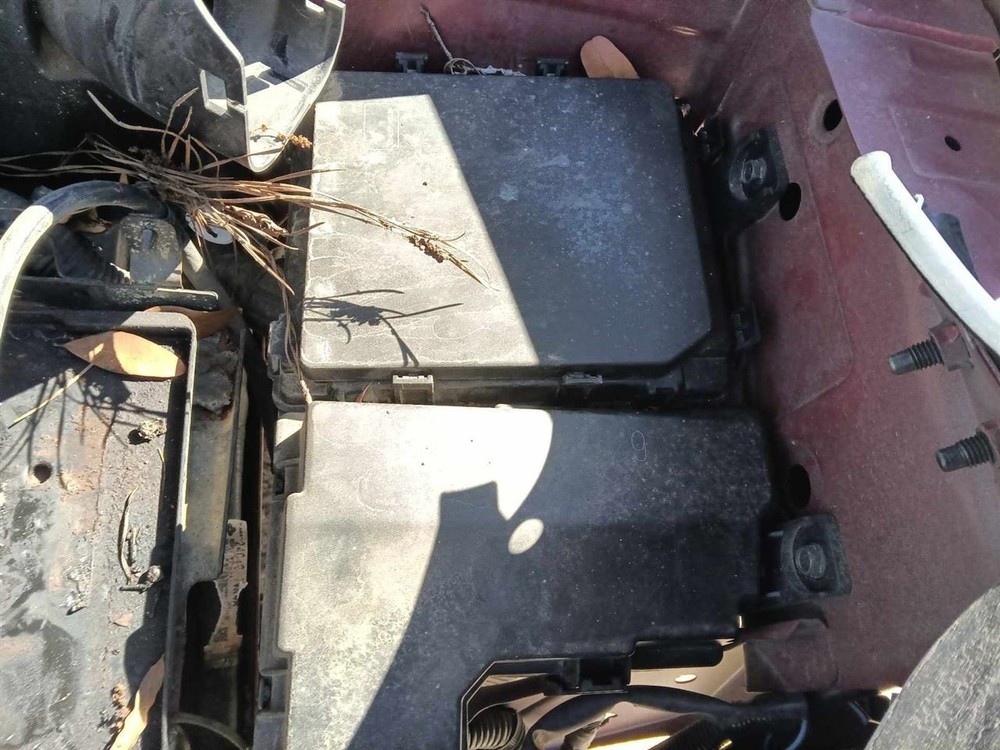 ROGUE 2011 Fuse Box Cabin 6772