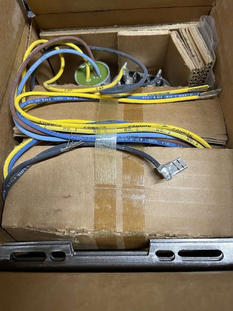 Magnetek Universal Lighting Ballast