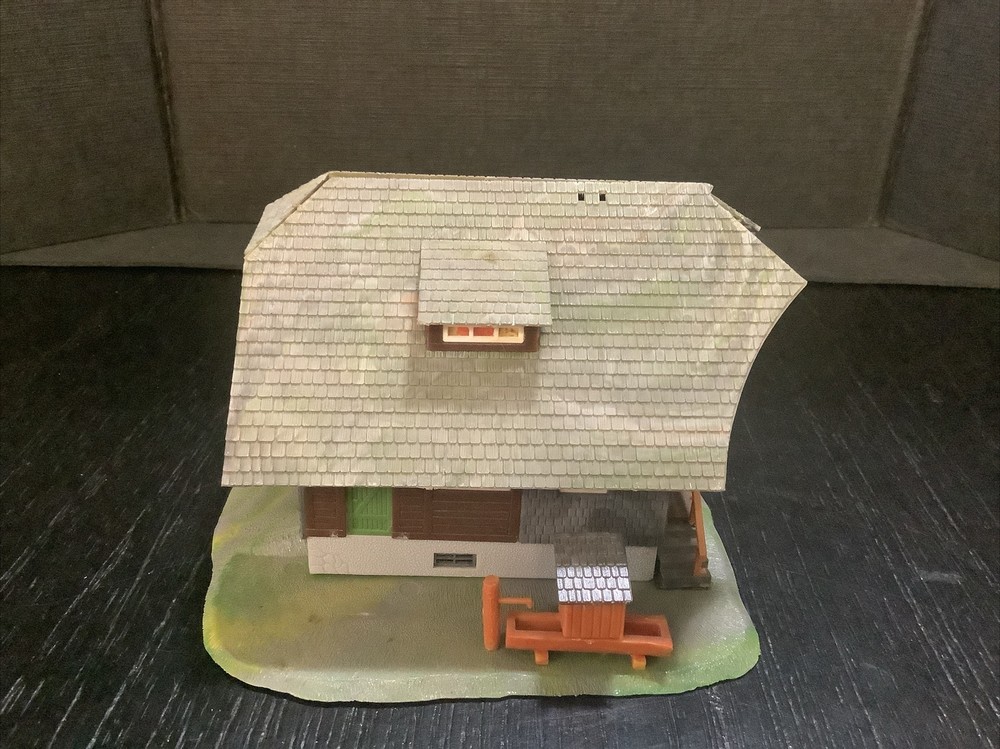 Faller Ams B-283 Forest House, Boxed #020719