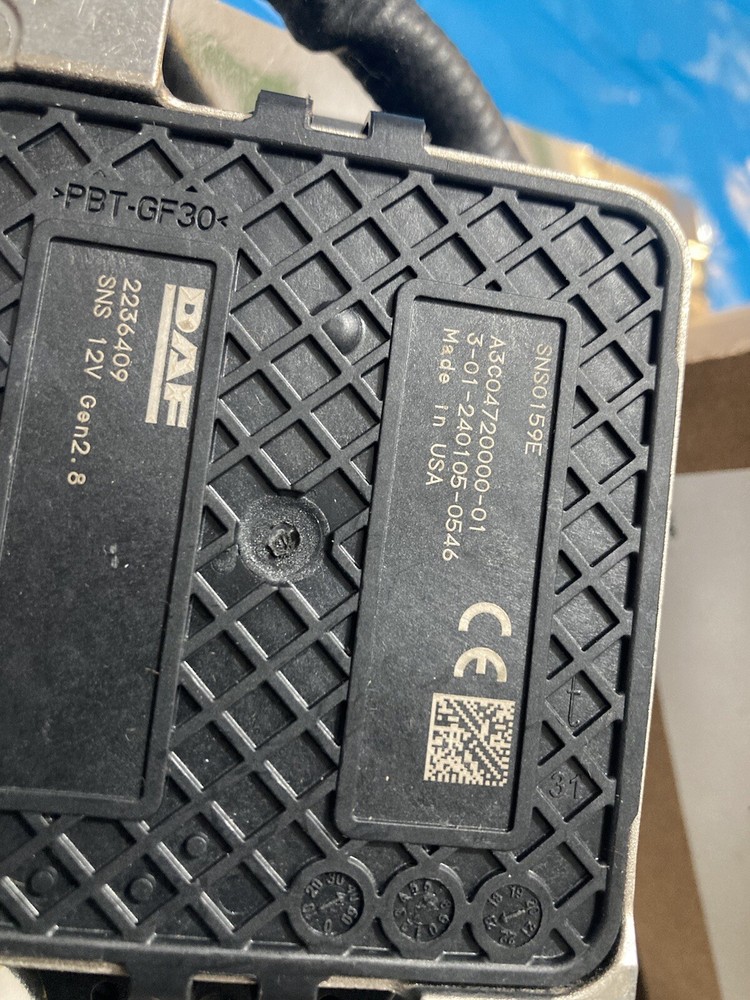 2236409PE 2236409PEX GENUINE PACCAR ENGINE NOX SENSOR OEM - NEW