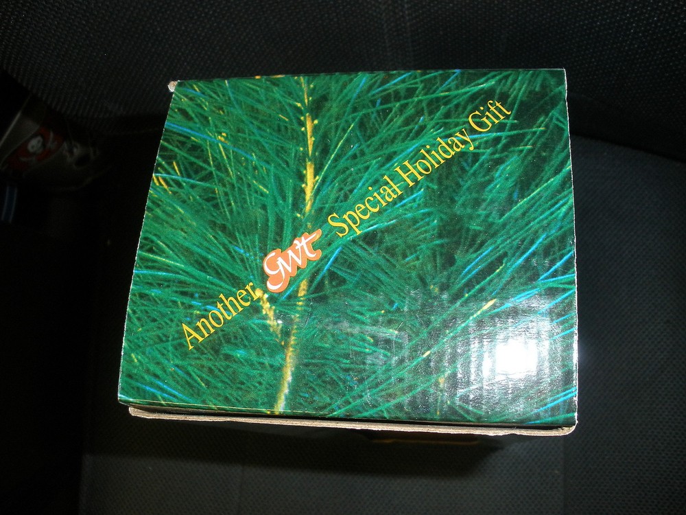 WOOD NUTCRACKER GWT SPECIAL HOLIDAY GIFT 14"