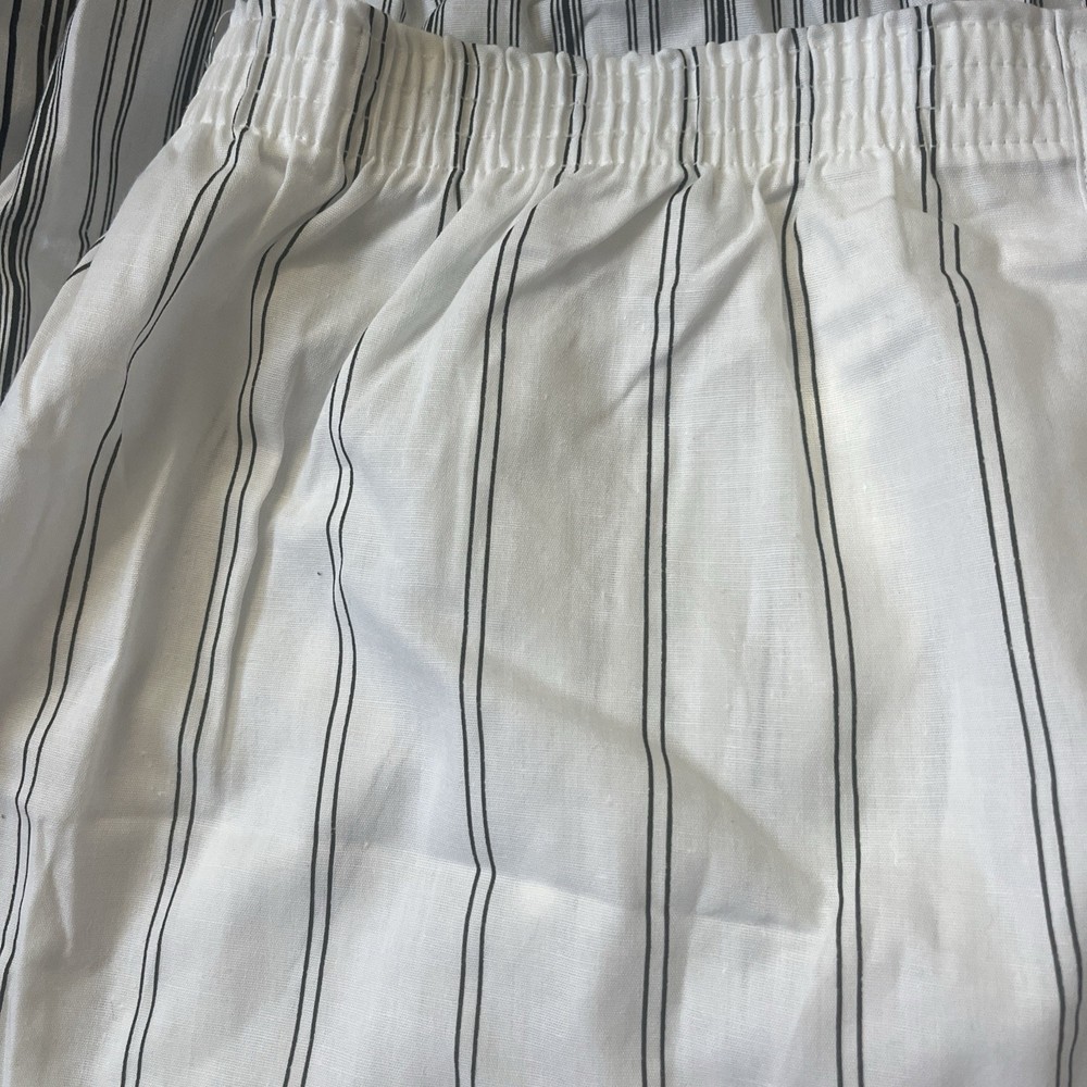 dog leash retractable blue and white geometric pattern with a trigger