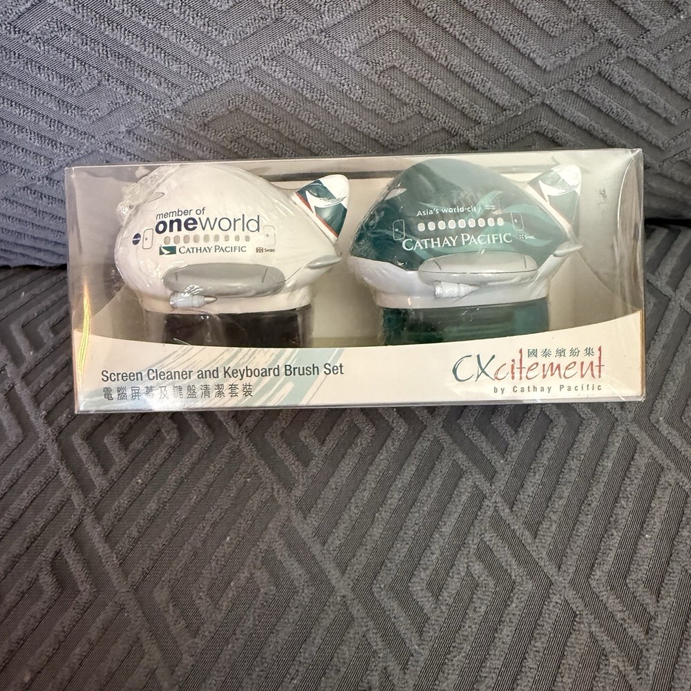 NEW Cathay Pacific Oneworld Mini Screen Cleanse & Keybroad Brush Set