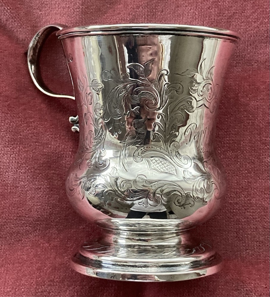 Antique Solid Silver Christening cup with Birds & Scroll engravings 126.2g