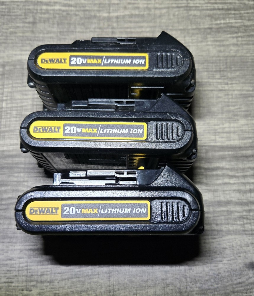 DEWALT Atomic 20V Max Cordless Brushless Compact Drill/Impact Driver Combo Kit