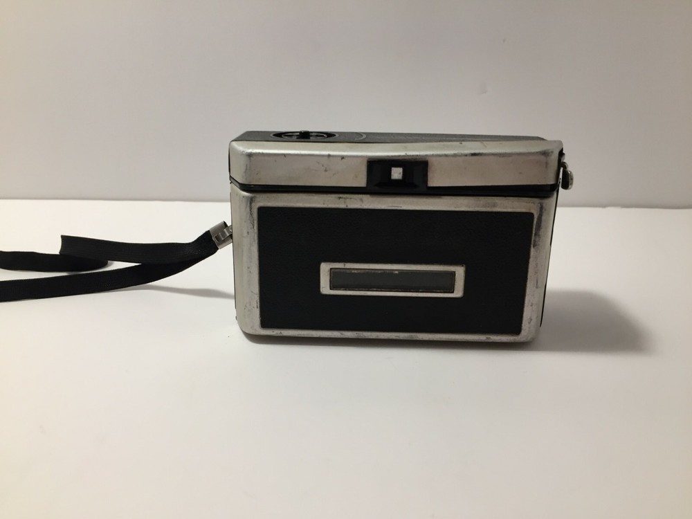 Kodak Instamatic 104 Camera Untested 1960's Vintage