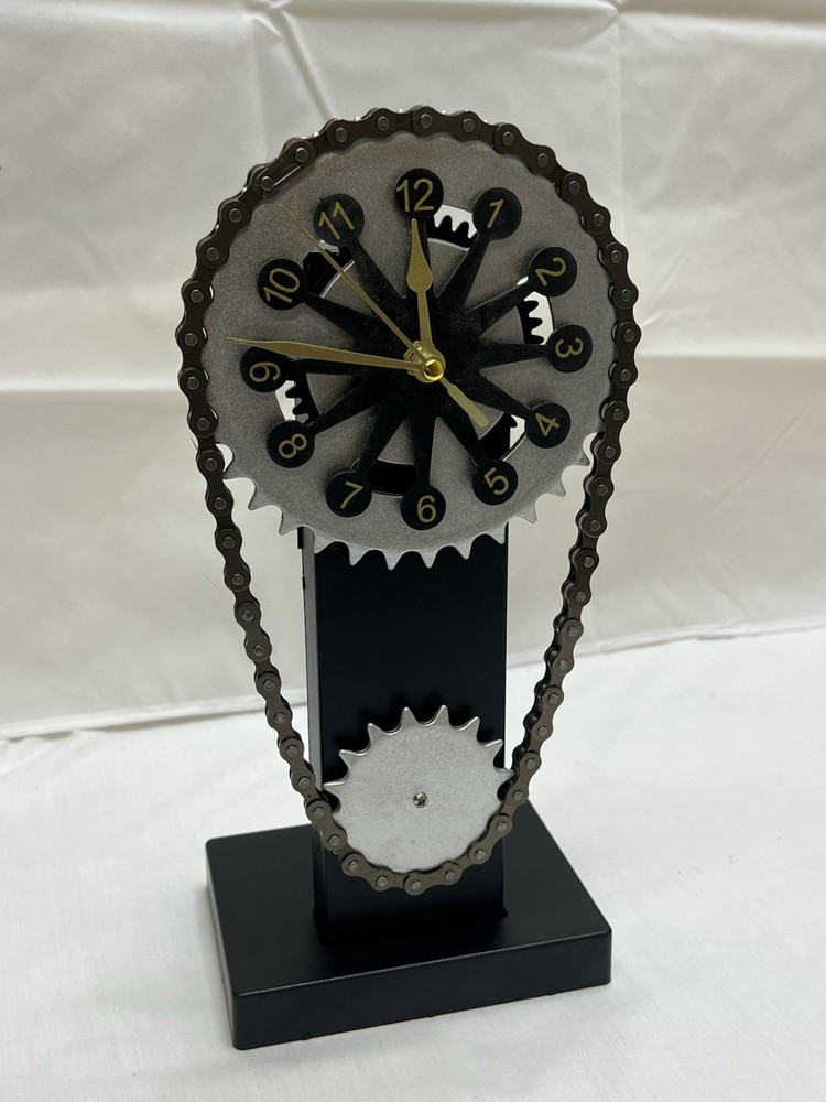 rotating gear clock,