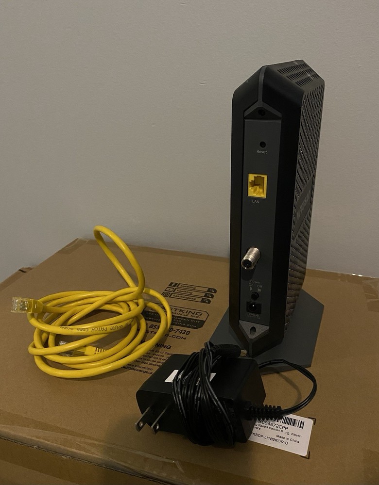 NETGEAR - Nighthawk DOCSIS 3.1 Cable Modem - Black