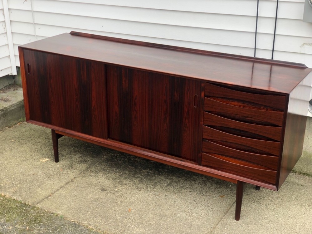Arne Vodder Rosewood Sideboard Model 29 produced by Sibast