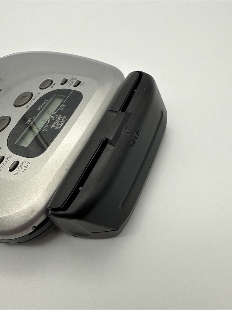 Panasonic Portable CD Player SL-SX300 Silver Bundle - Working