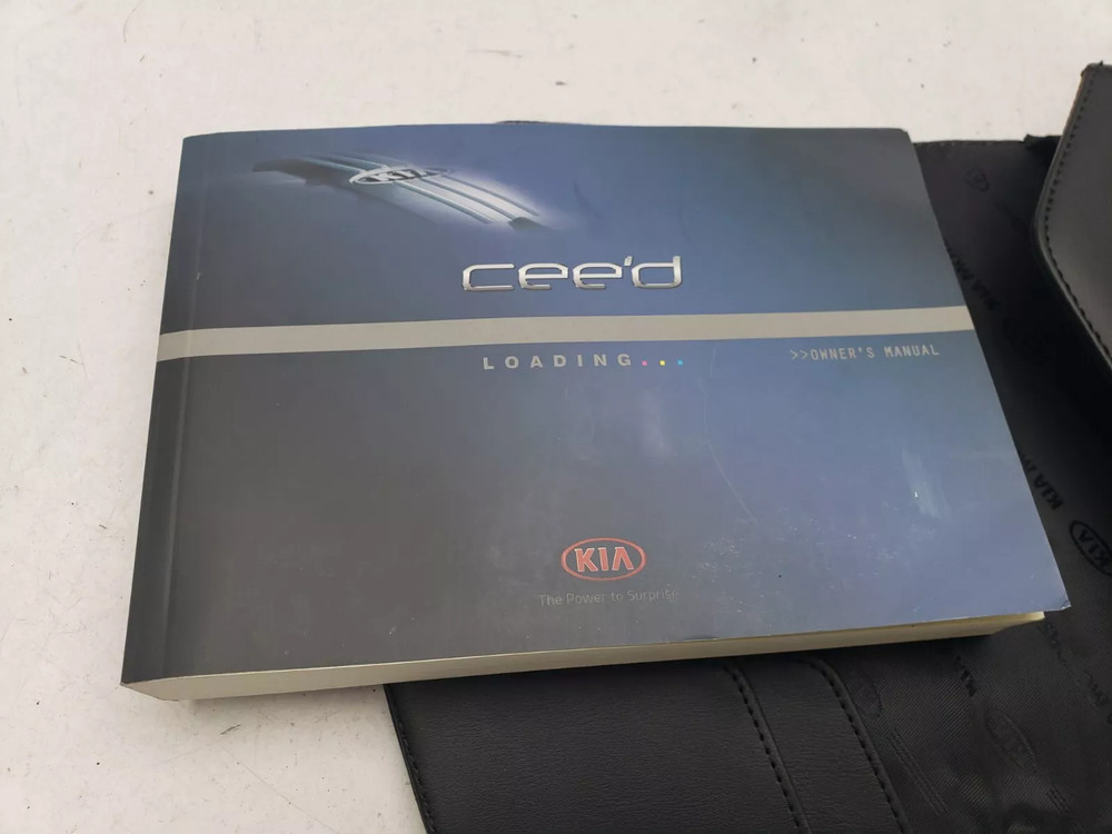 KIA CEED MK2 OWNERS MANUAL BOOK 2015