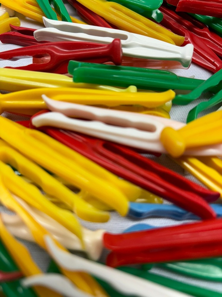 66 Colorful Plastic Clothes Pins
