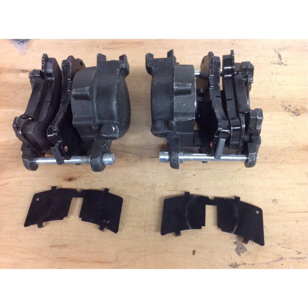 GM Iron Big Bore Single Piston Calipers (1 Set) G Body 78-88
