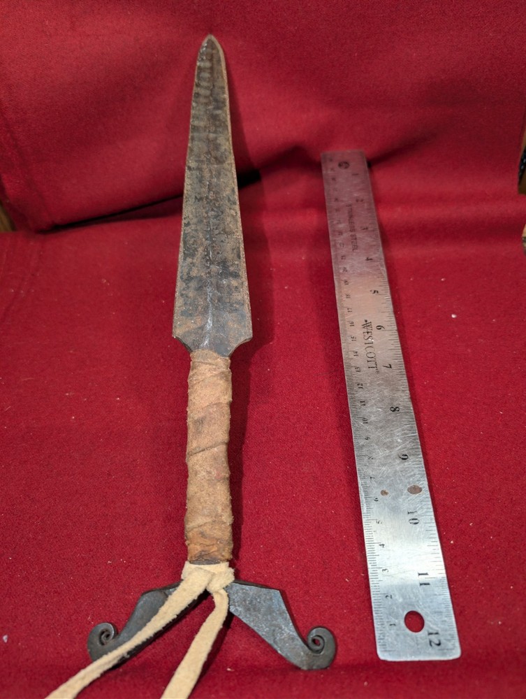 Antique West Coast Knife Indian 1890c.