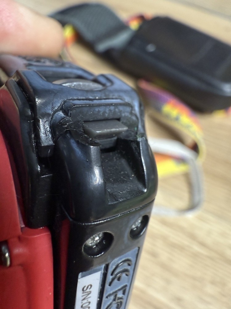 Coleman Xtreme Waterproof Digital Camera Red – Works via USB, Broken Latch