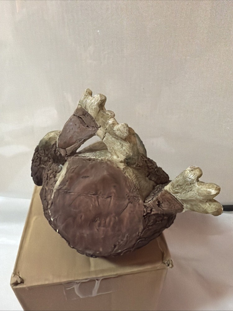 Frog Statue 7” x 6.5”