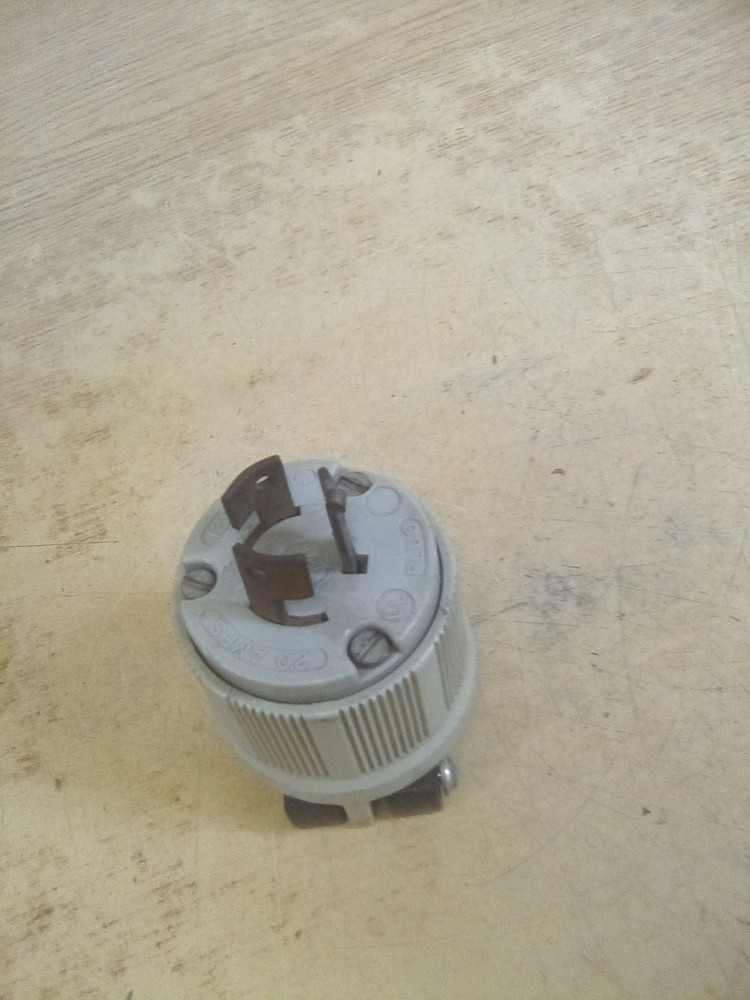 Arrow Hart 20A 125/250V Turn And Pull Plug