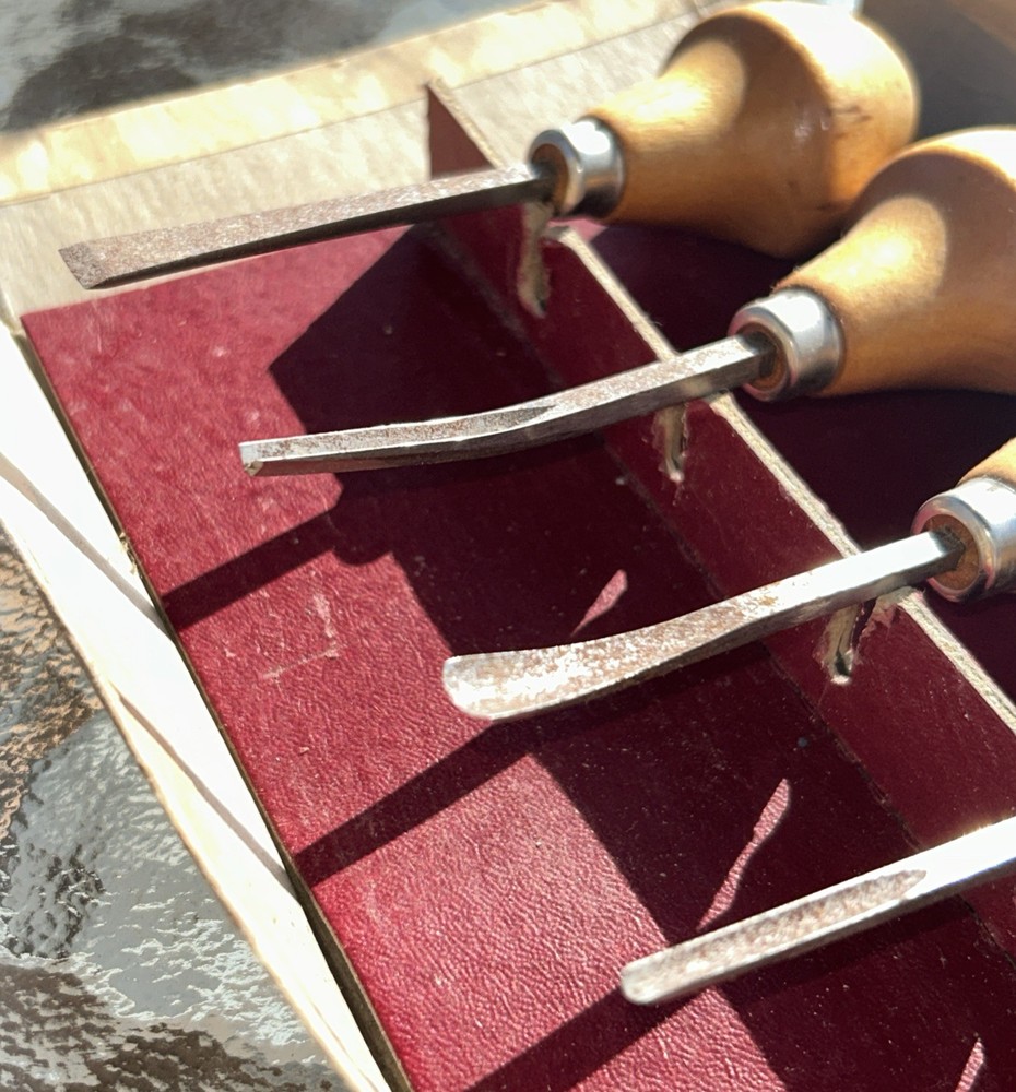 4 Piece Wood Carving Tools Gouges, Chisel, Parting Tool By Walnut Hollow USA