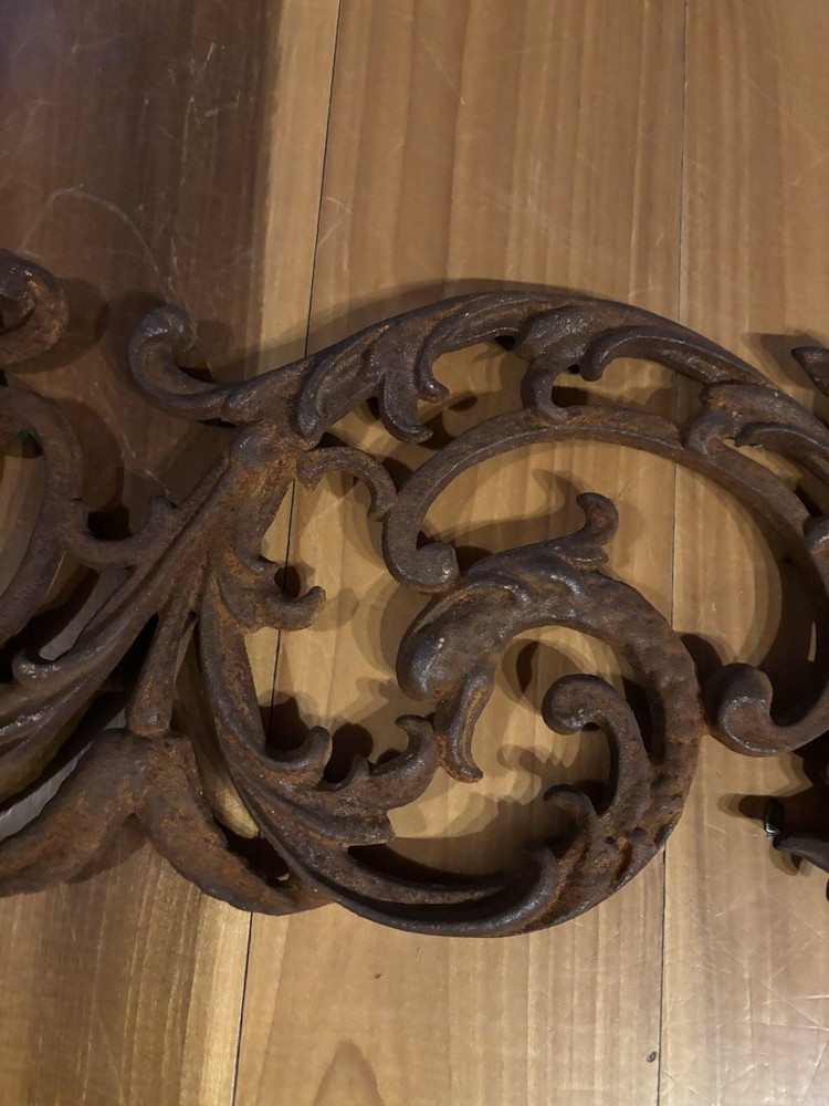 Vintage Cast Iron Rustic 25” Wall Hanging Decor