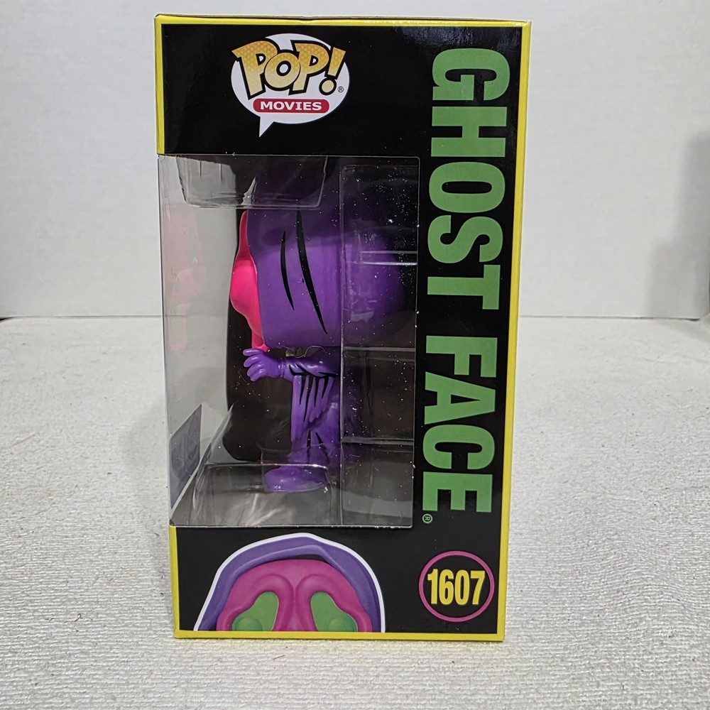 Funko Pop! Scream - Ghost Face #1607 (Black Light) - EE Exclusive With Protector