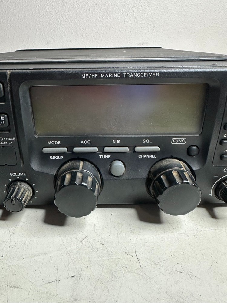ICOM IC-M710 TRANSCEIVER FOR PARTS ONLY