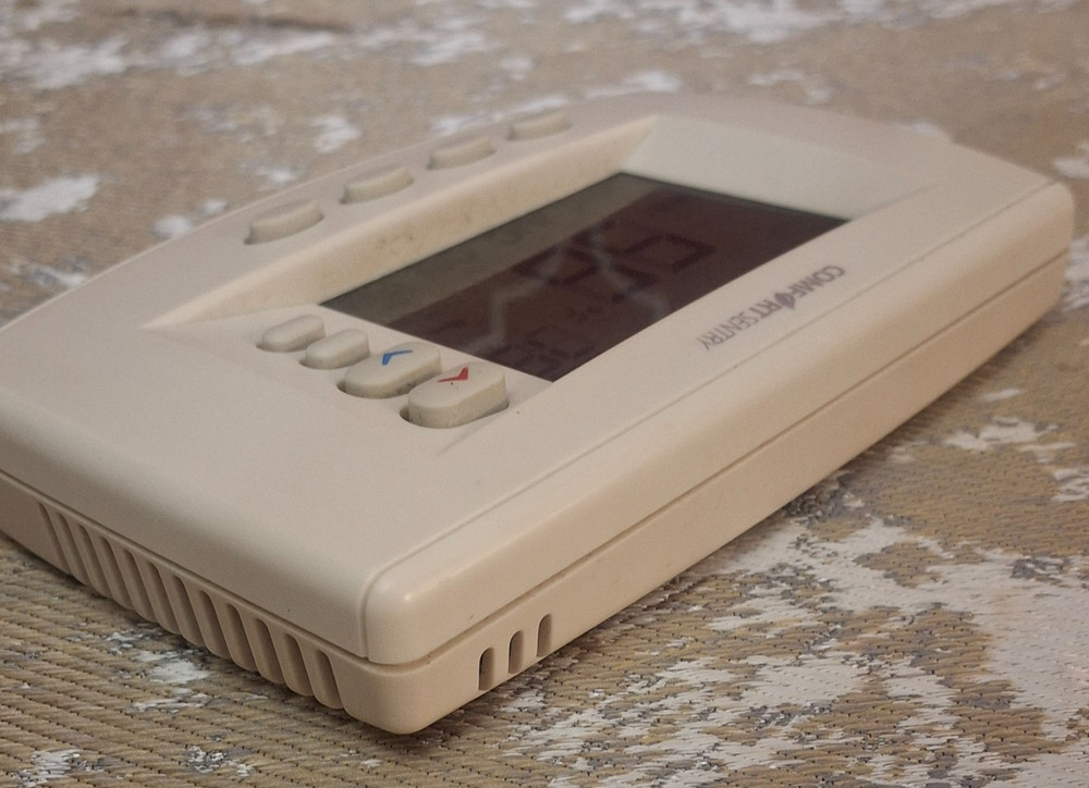 White-Rodgers Comfort Sentry Thermostat 1F95EZ-0671 Digital Programmable