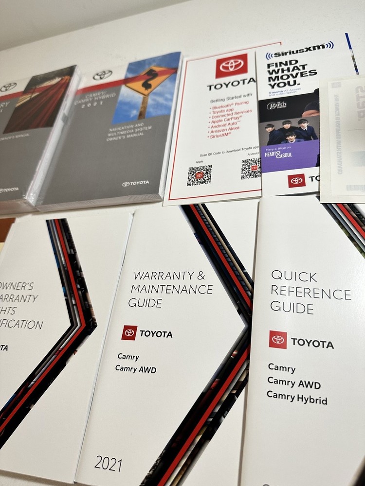 Camry 2021 Owner's Manual Toyota