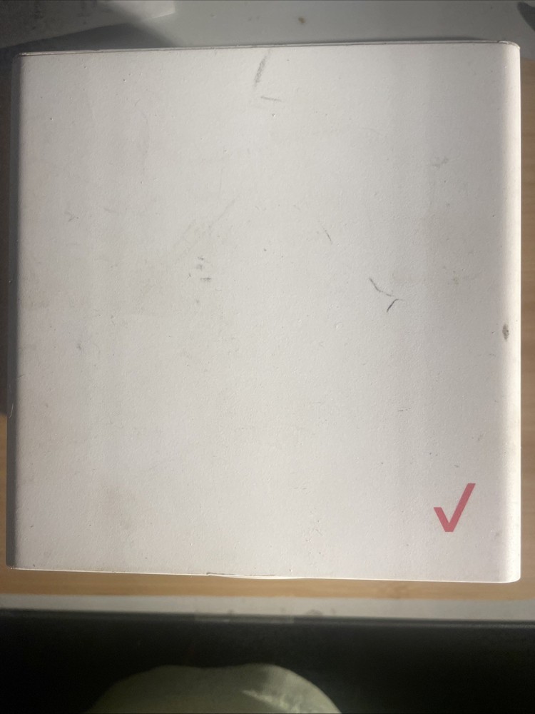 Verizon ARC-XCI55AX Internet Gateway Preowned Missing Power Cord