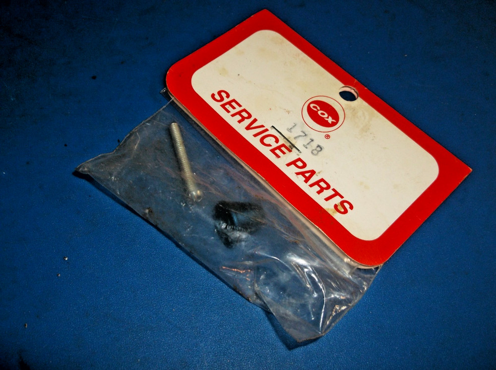 Vintage BLUE Cox .049 Tee Dee Spinner Set