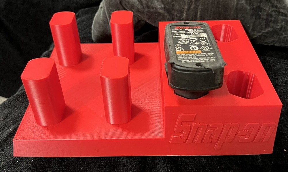 Snappy Snap-on 14.4v Tool & Battery Stand