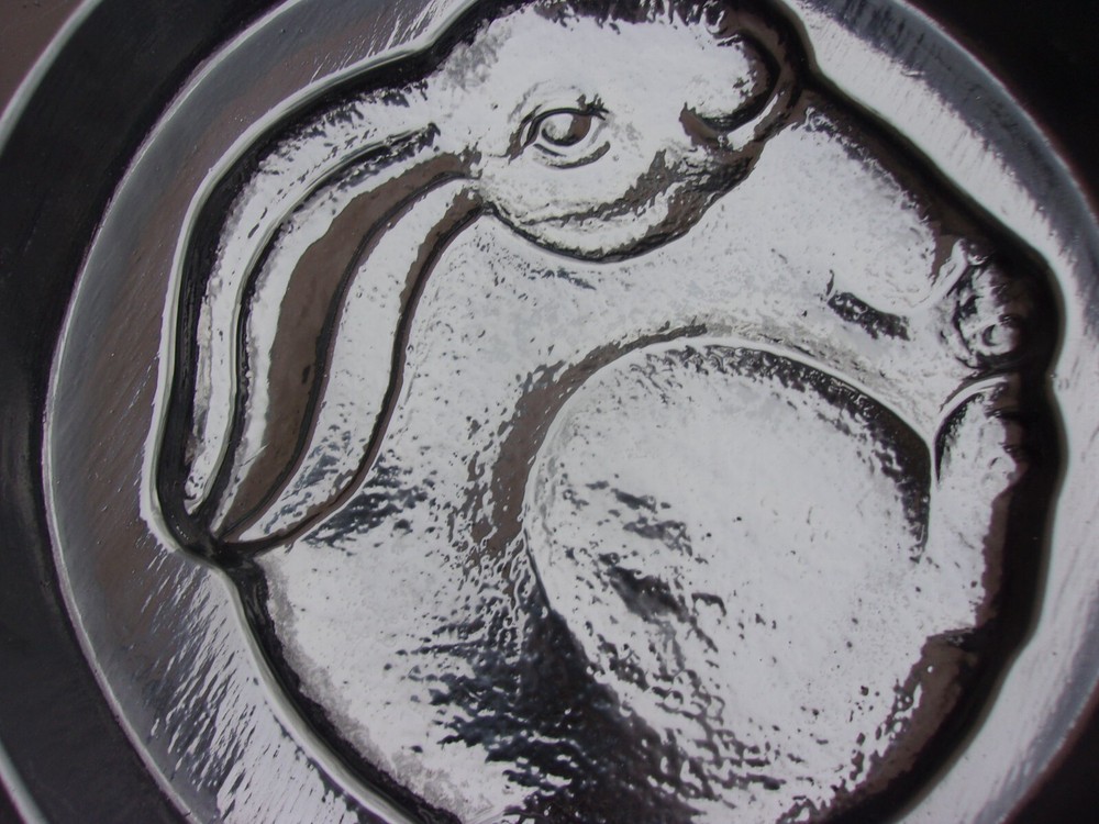 Bunny rabbit stepping stone plastic mold 12" x 2" plaster concrete plastic mould