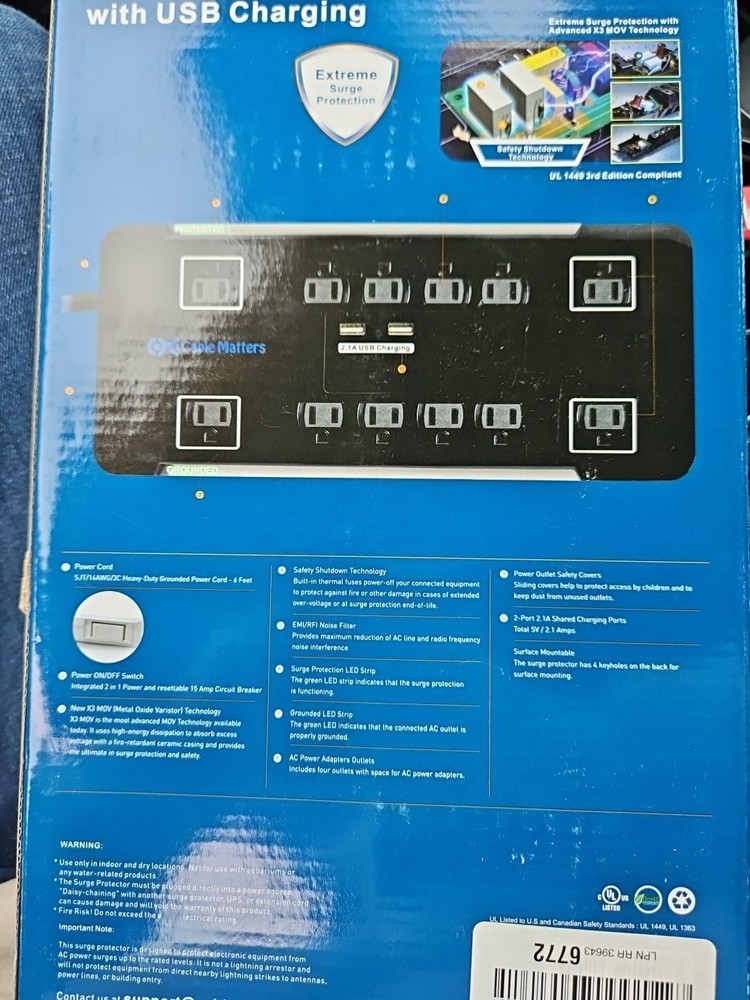 Cable Matters 12 Outlet Surge Protector With USB Charging