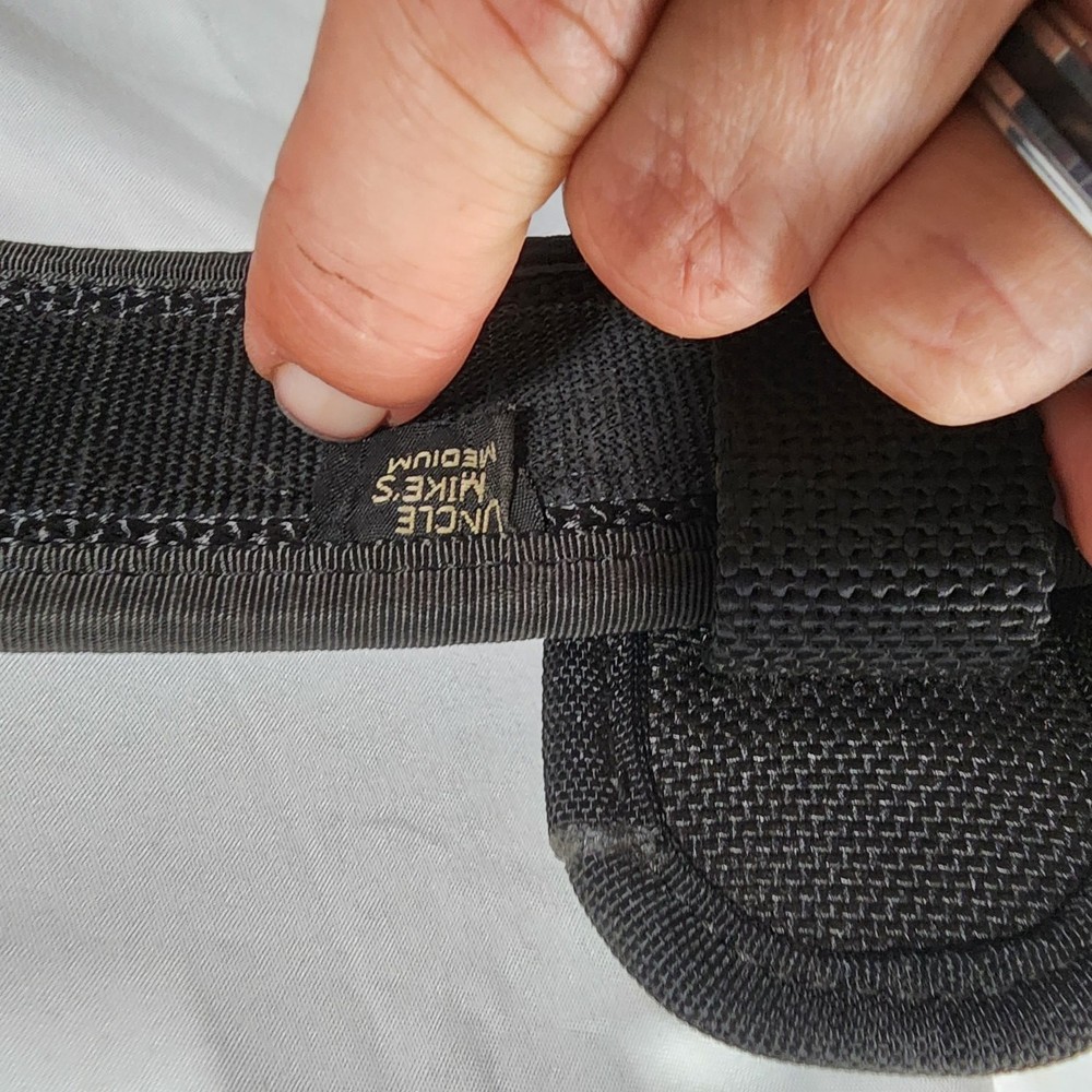 Uncle Mike's Med Black Adjustable Belt w/ Bianchi attachments