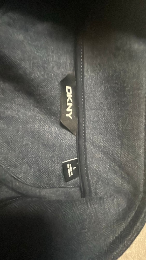 DKNY Men's 1/4 Zip Performance Pullover with Chest Pocket