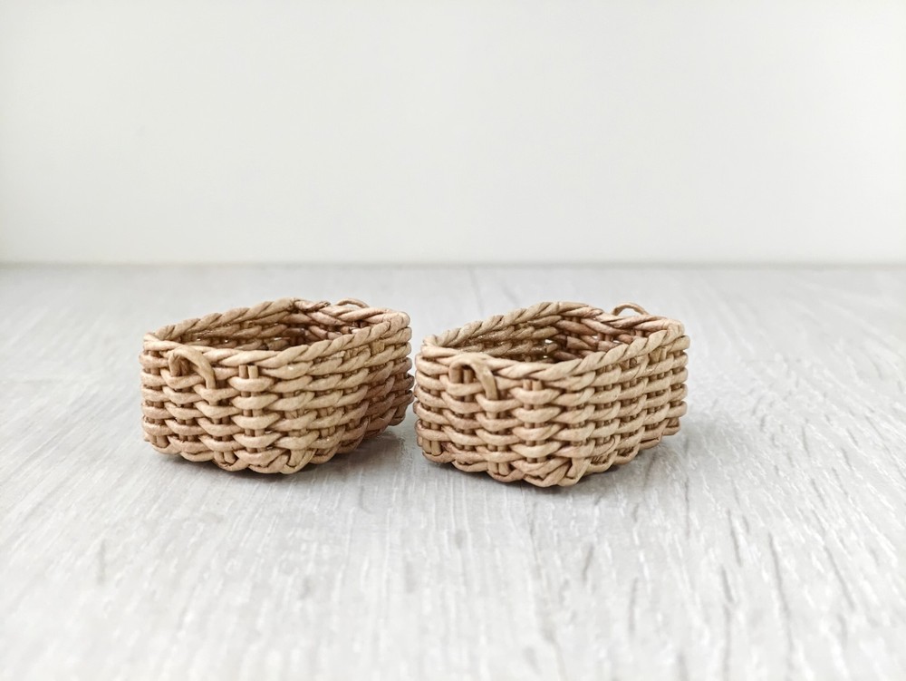 1:12 dollhouse miniature rectangular low wicker storage basket. handmade