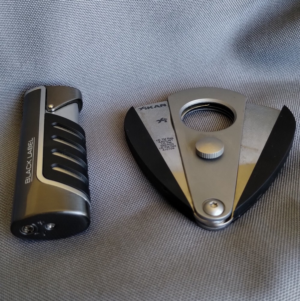 Lotus Black Label Lighter & Xikar Xi1 Tech Cigar Cutter