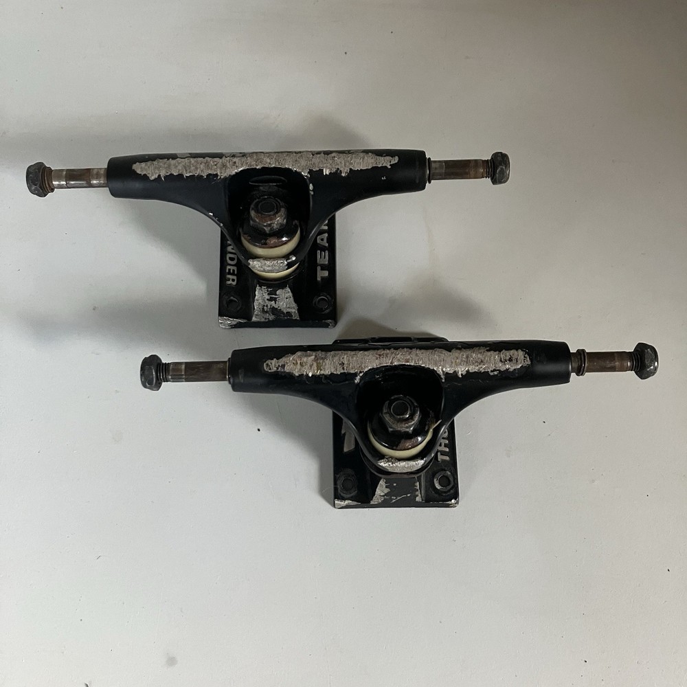 Thunder Skateboard Trucks Pair Black Grenade 7.7