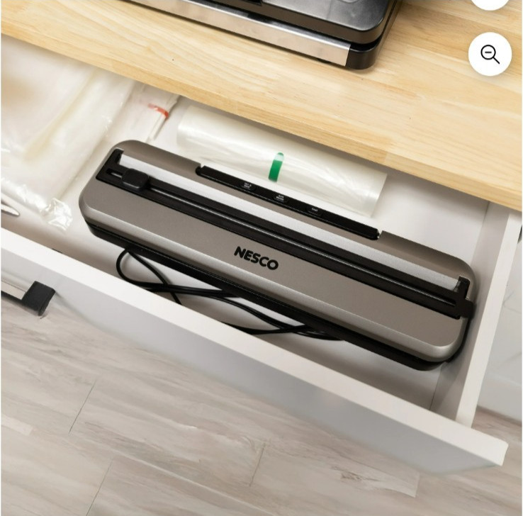 Nesco Space-Saving Vacuum Sealer Machine, Automatic One-Touch Food Sealer...