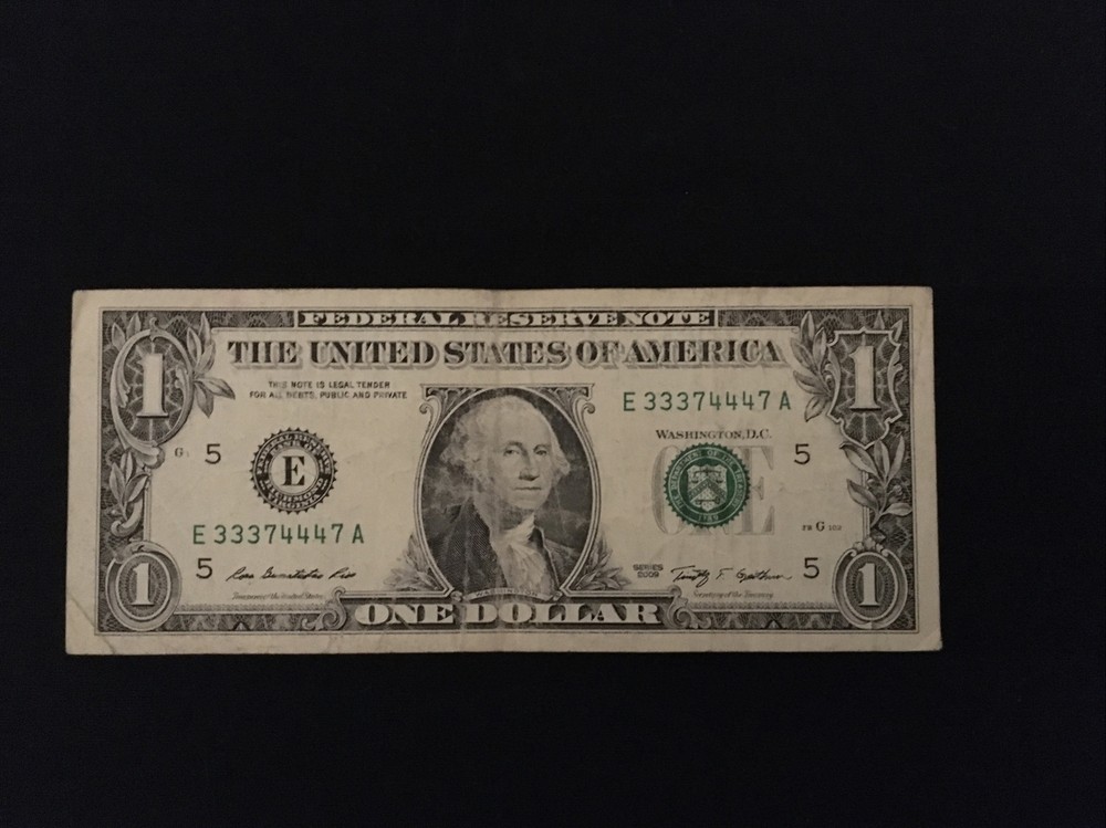 2009 $1 Fancy Ser# , Cir/ E 33374447 A