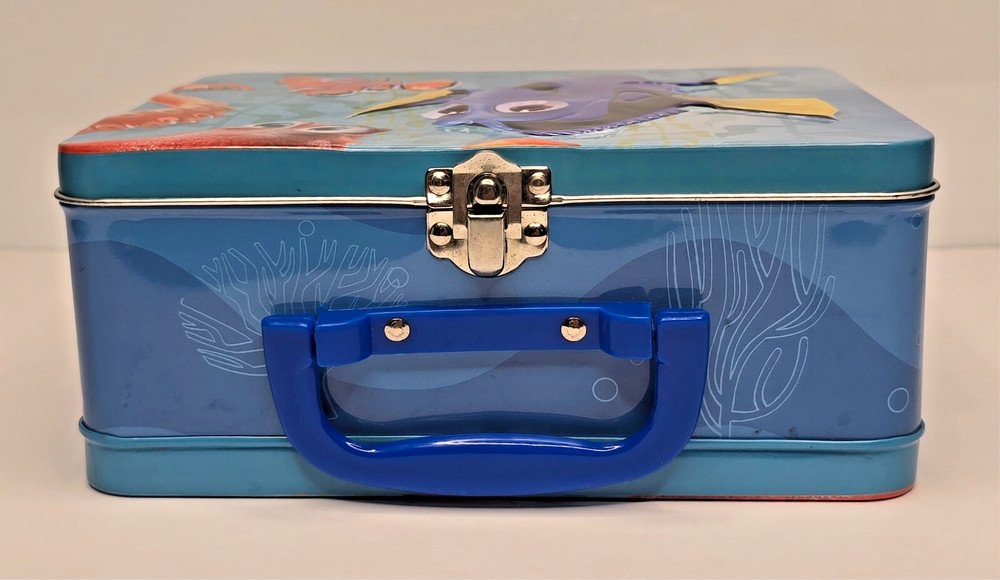 Disney Pixar Finding Dory & Nemo Metal Lunch Box EUC