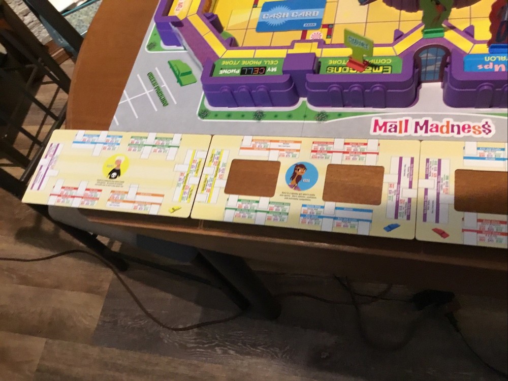 2004 Mall Madness Board Game By Milton Bradley, Complete, Nice!